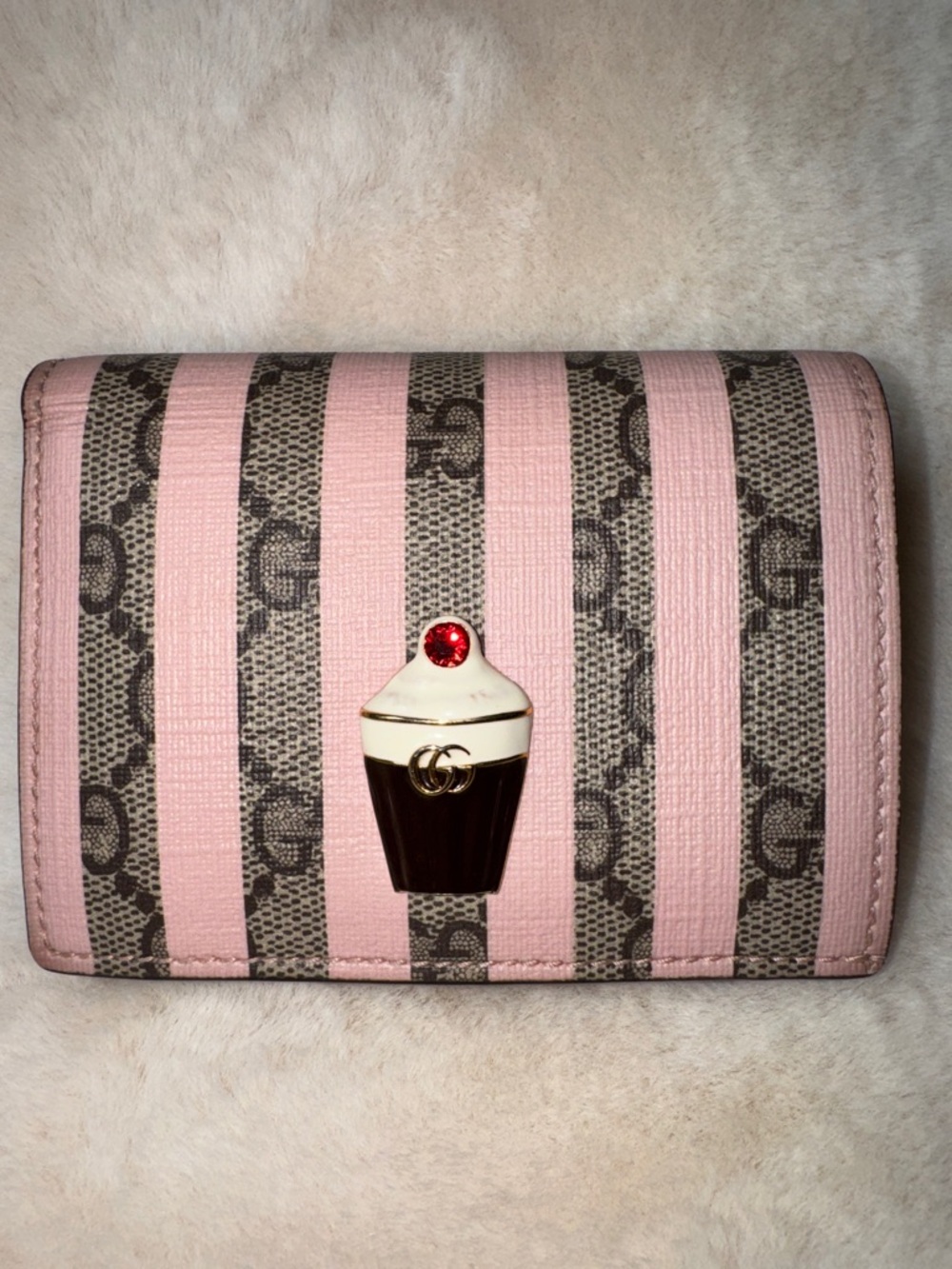 GUCCI ICE CREAM FLOAT